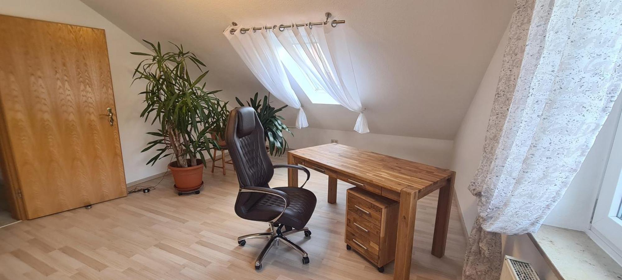 Gemuetliche 120 Qm Ferienwohnung Mit Balkon Adelsdorf Exterior foto